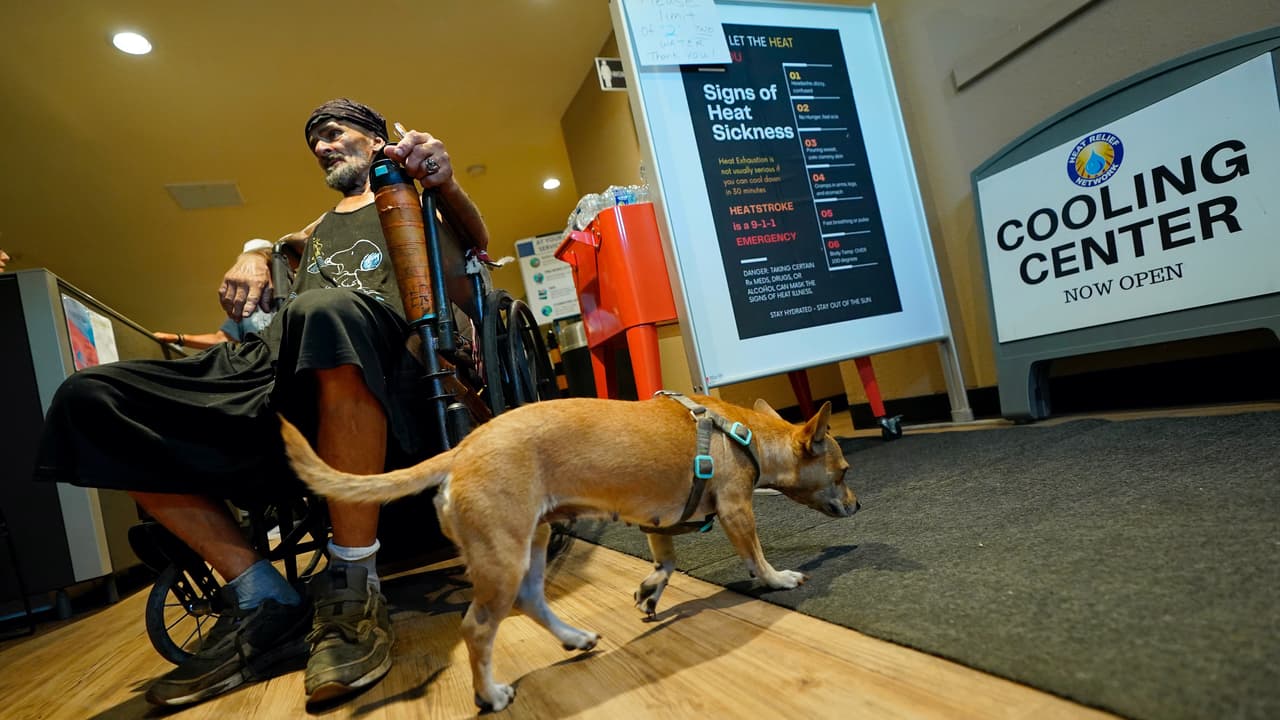 Qué son los centros de enfriamiento y cómo pueden ayudarte en las olas de calor que sofocan EEUU
