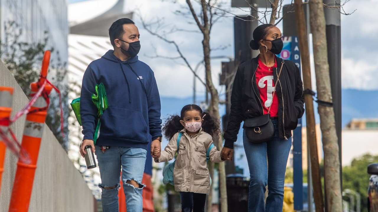 Este es el año para demostrar con sus sacrificios personales cuanto ama a sus familiares y amigos. El Día de Acción de Gracias será un momento para agradecer por la vida y recordar que las decisiones personales tienen un impacto importante en la comunidad.