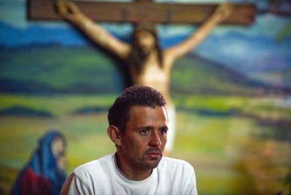 En México hay albergues que brindan alimento y una cama dónde dormir a los viajeros. Sin embargo, la ayuda de pronto parece insuficiente.