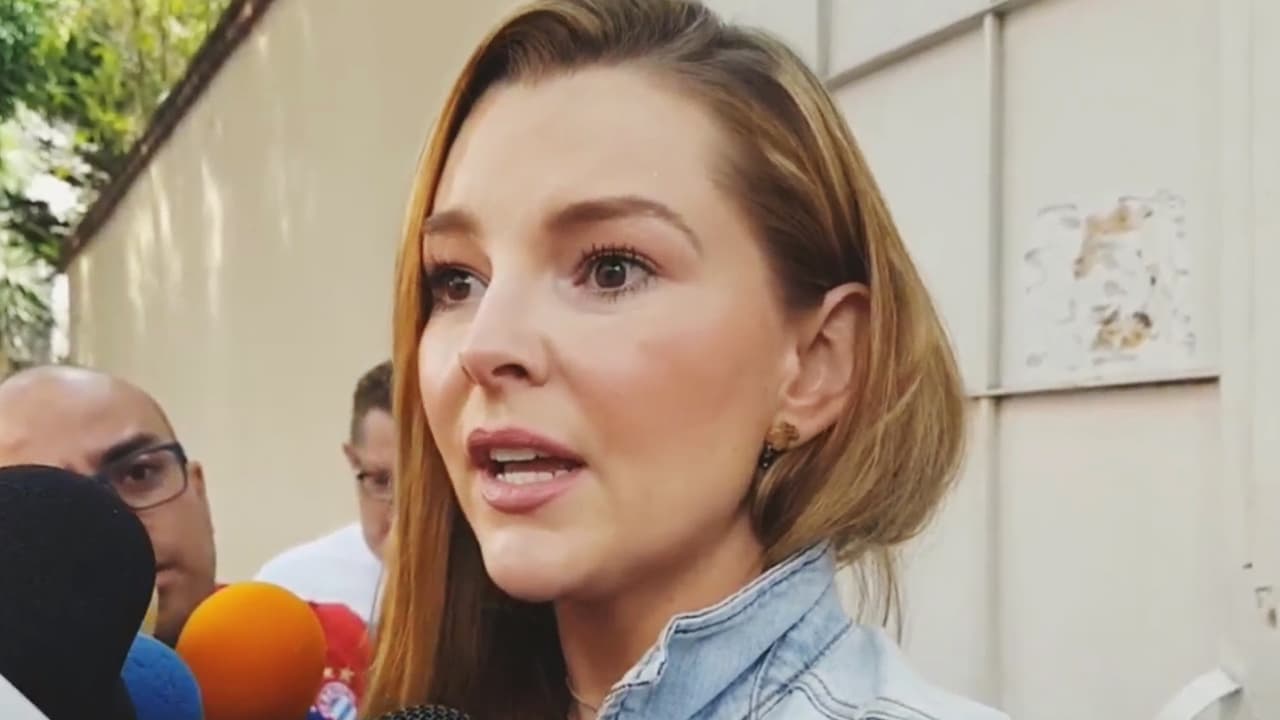 Marjorie de Sousa asegura que a Julián Gil le gusta exponer su vida ante los medios, "de la manera en que le conviene"