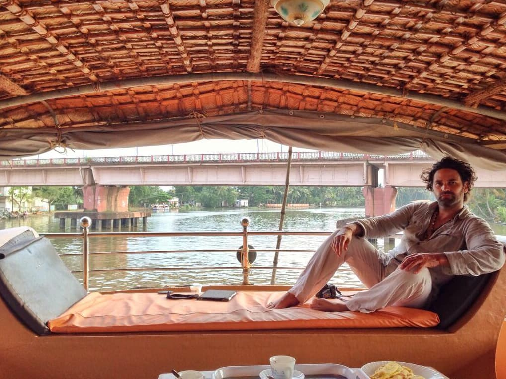 En esta historia dio vida a un viejo amor de Silvia Navarro.