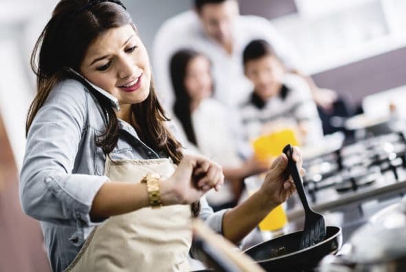 La psicóloga clínica Melanie Greenberg destaca en la revista Psychology Today el pedir ayuda como una clave para lograr el éxito.