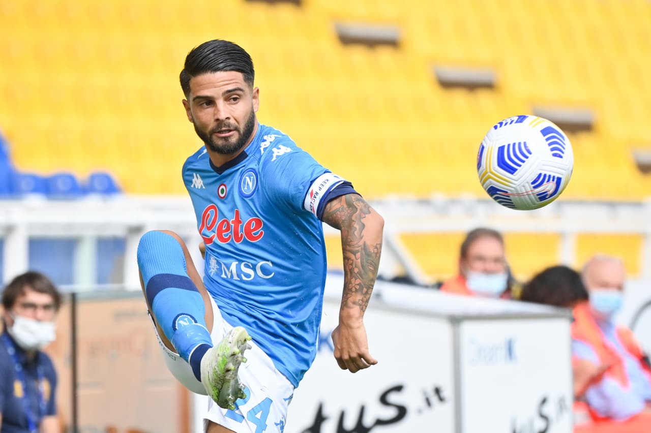 Con goles de Mertens e Insigne, los del Napoli se imponen ante el Parma. El mexicano Hirving Lozano tuvo participación importnate en el partido; jugó 83 minutos en la primera fecha de la Serie A.