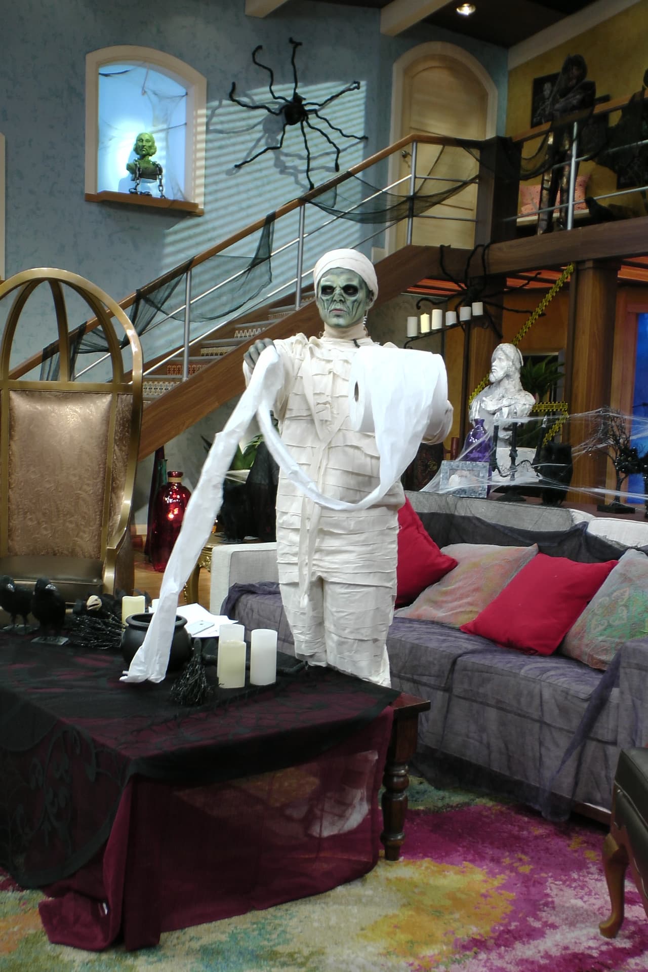 Visitándonos desde las oscuras piramides de Egito, ¡les presentamos a Chabán III!