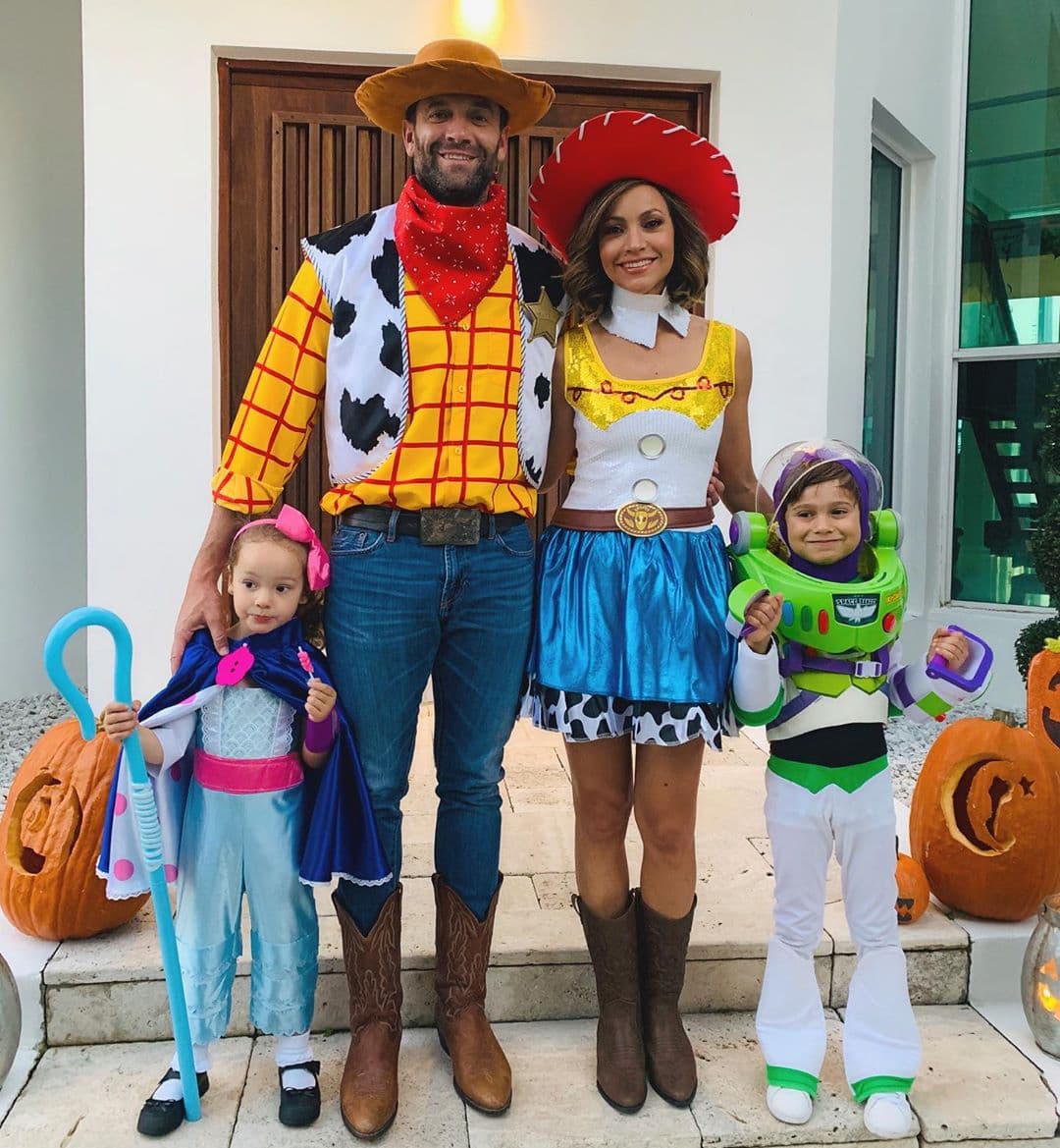 La diversión no puede faltar en esta familia y en el último Halloween volvieron a sorprendernos con sus disfraces.