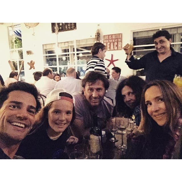 Así que por el momento todos los fines de semana son de su familia al cien por ciento.