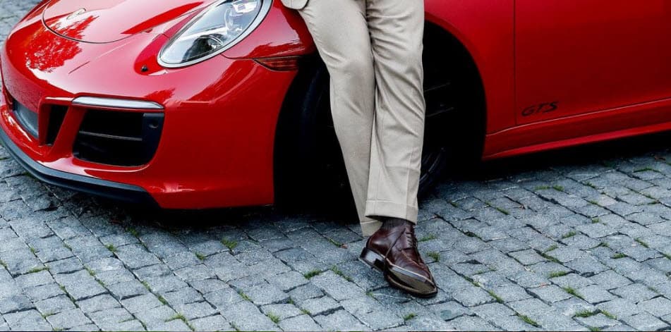 <b><a href="https://www.instagram.com/p/CSvINAlD5Bb/" target="_blank">"Estoy súper con los pies en la tierra"</a></b>, escribió el expelotero en el pie de foto, en donde algunos más notaron que posó con las agujetas de sus zapatos sin abrochar.
<br>