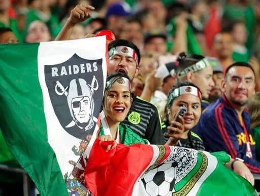 México, Estados Unidos, Costa Rica, vimos chicas de todas partes animando a sus equipos en los distintos estadios que presentaron la Copa Oro.