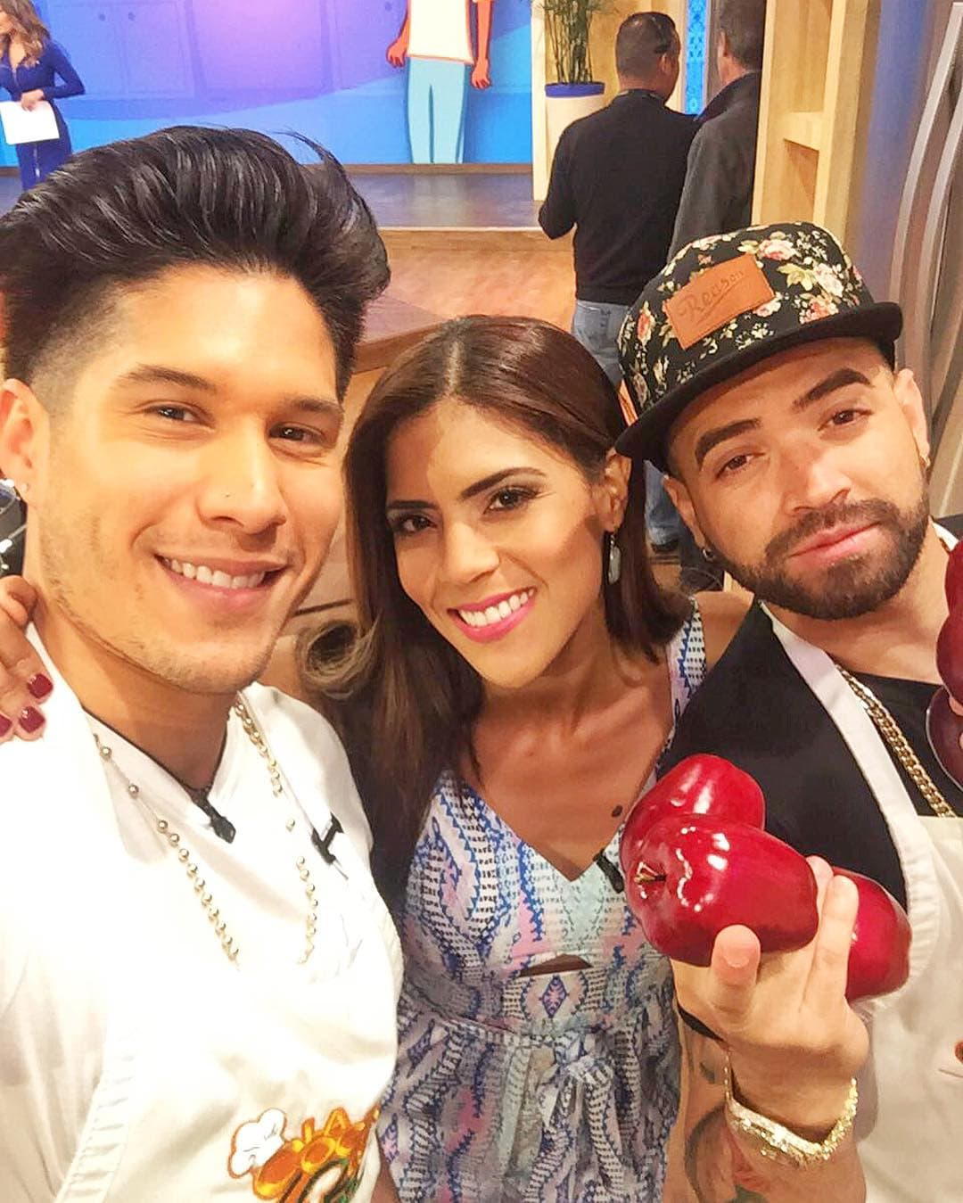 Chino y Nacho se metieron, literalmente, hasta la cocina, pero fueron bien recibidos por Francisca.