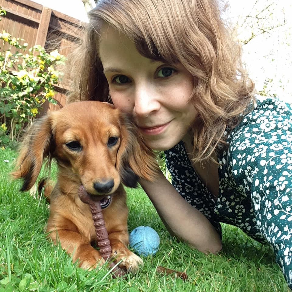 Fue entonces cuando compró un perrito y lo llamó Eevee.