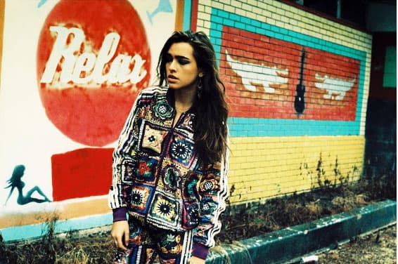 Por otro lado, el padre de Lucy, el cantante Carlos Vives defendió a su hija ante las críticas sobre su sexualidad.