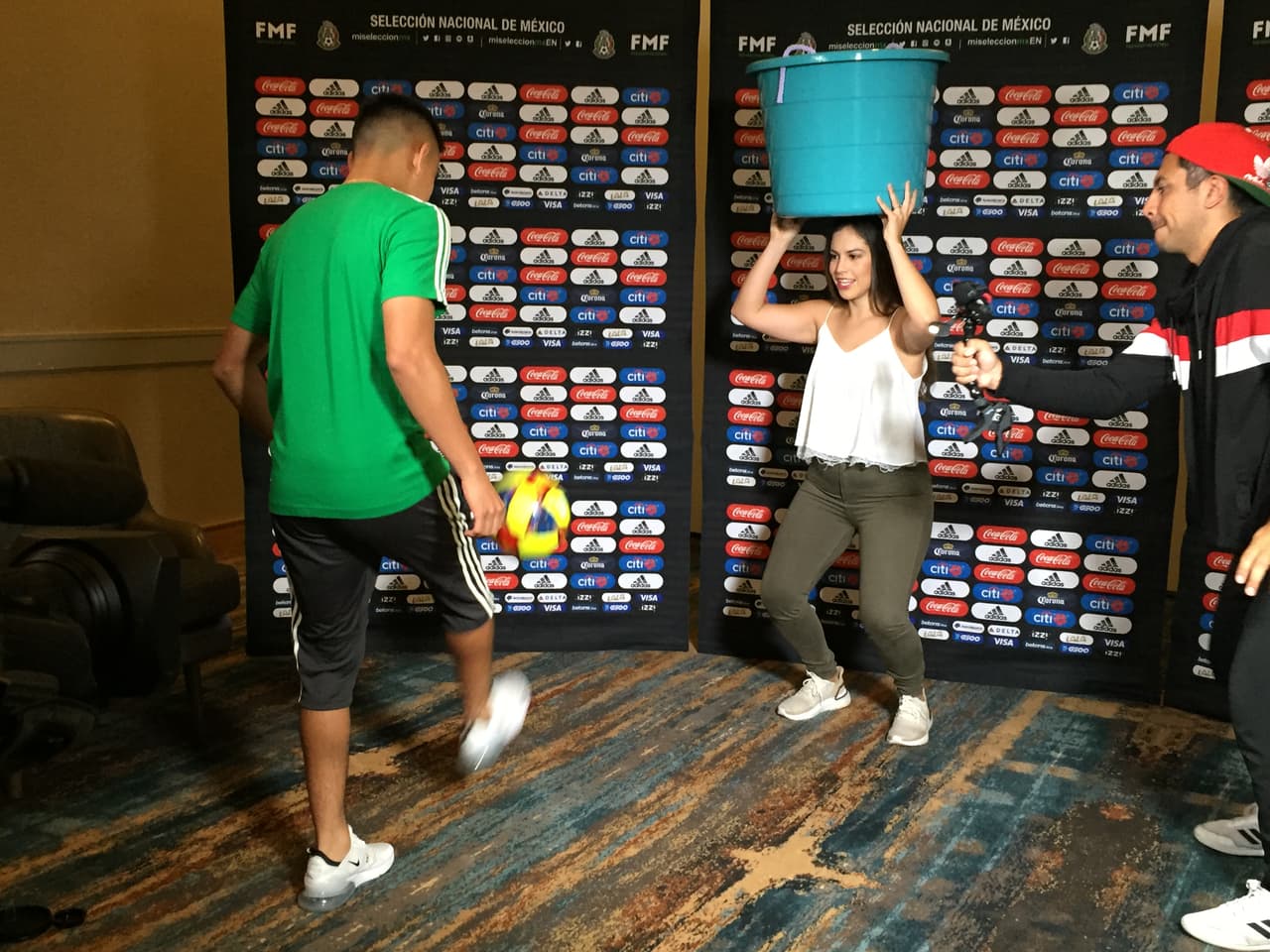 “Salía a las 2 de la tarde del colegio y el entrenamiento era a las 3 y me quedaba lejísimos, al principio era complicado pero mis papás encontraron la forma de cómo llevarme, quedé en el equipo”, reveló.