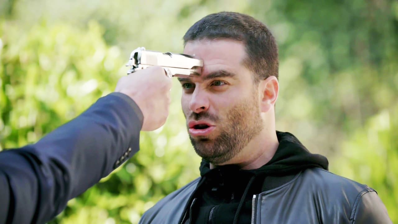 Con la verdad en las manos, 
<b><a href="http://www.univision.com/series/la-piloto/john-estuvo-muy-cerca-de-asesinar-a-su-hermano-oscar-video">John trató de asesinar a su hermano. Sin embargo, le perdonó la vida</a></b>.