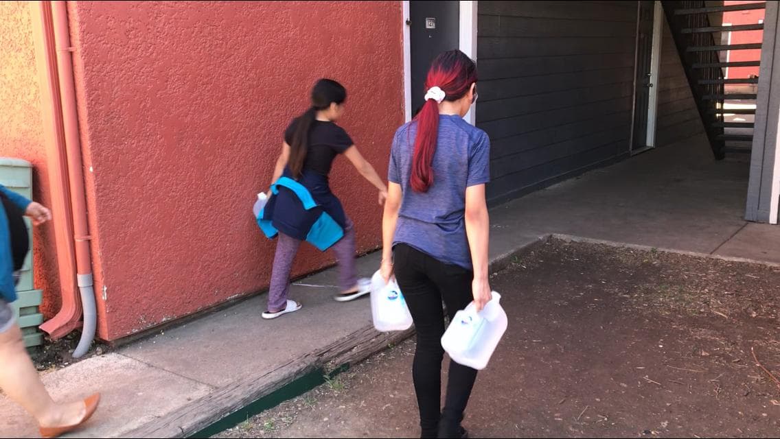 Los inquilinos tienen más de una semana sin agua potable