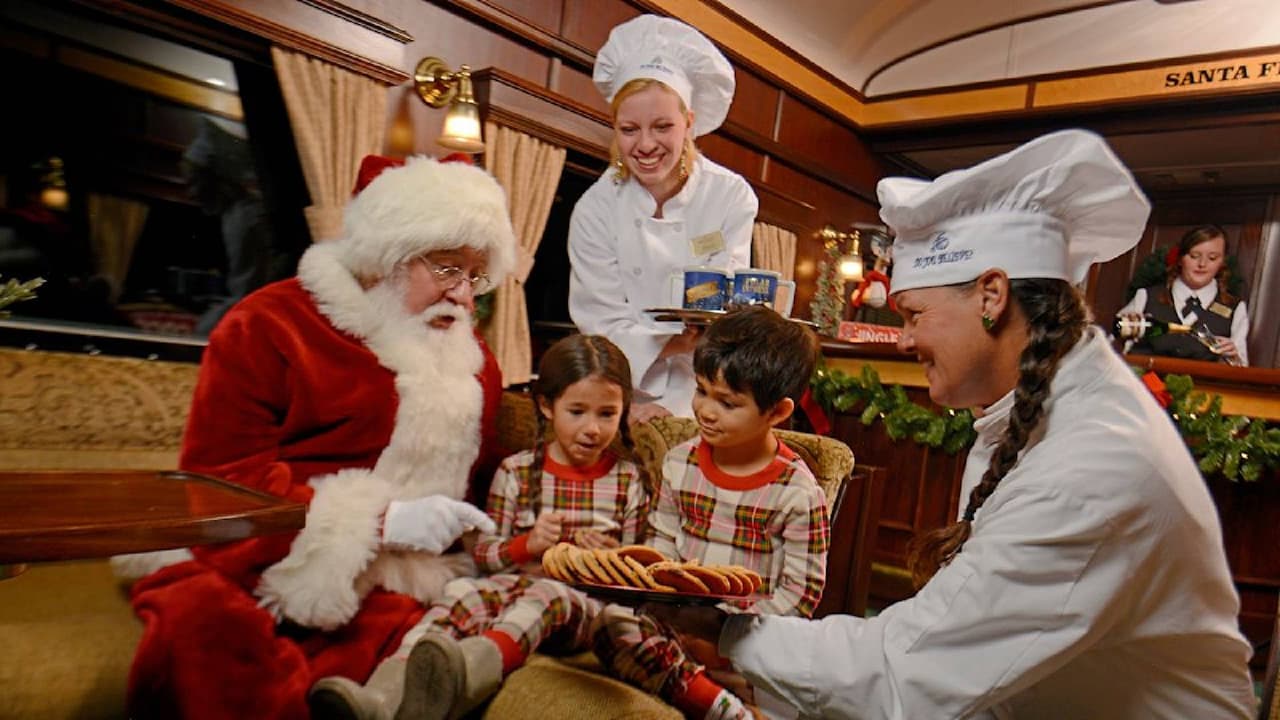 El precio de los boletos va desde los $58 a los $97 por adulto a partir de los 16 años, y de los $39 a los $67 por niños de entre 2 y 15 años. Las tarifas dependen de la fecha, para conocer más fechas, costos y apartar tu lugar, visita la página de 
<a href="https://www.thetrain.com/events/polar-express/" target="_blank">Polar Express del Grand Canyon Railway. </a>