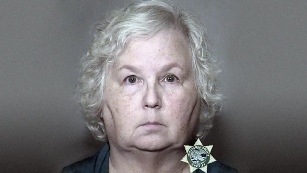 Novelista que escribió el ensayo "Cómo matar a tu marido" es acusada de asesinar al suyo