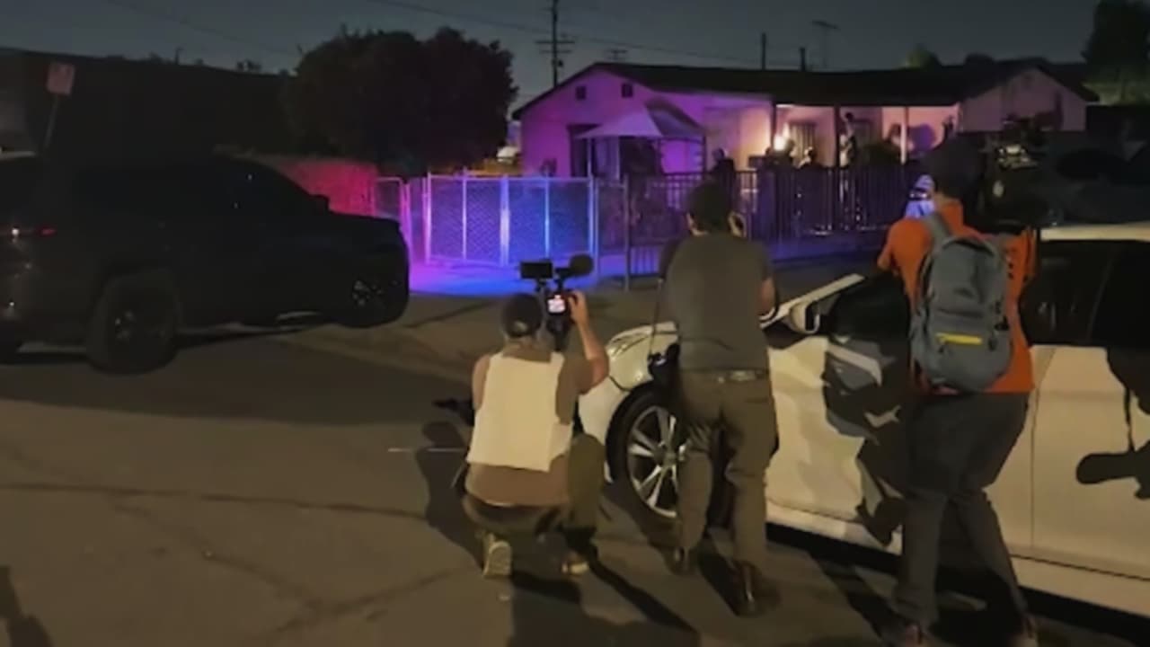 Cargos federales contra 28 personas en California por presunto fraude electoral desatan disputa política