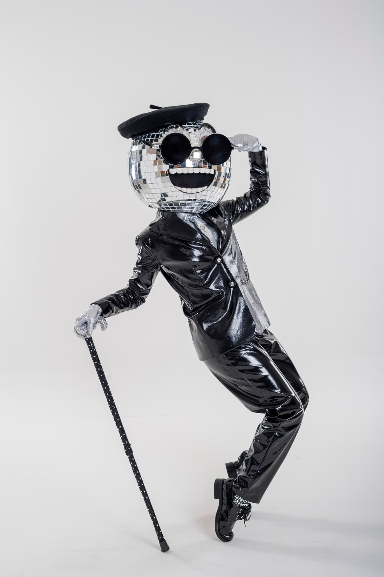 <b>Disco Ball</b> prepara sus mejores notas y pasos de baile para esta segunda temporada de ¿Quién Es La Máscara?