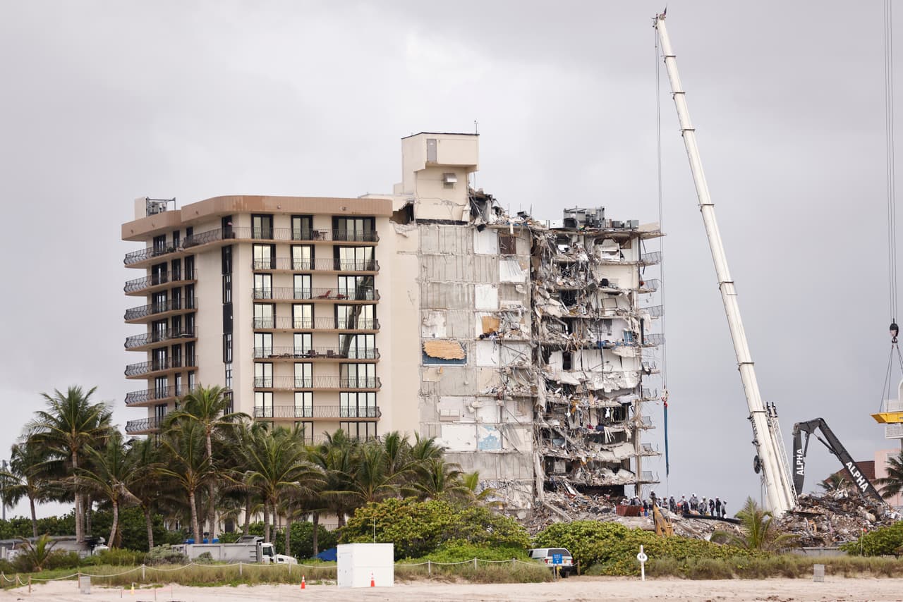 Aceleran los planes de demolición del edificio que quedó en pie en el derrumbe de Surfside
