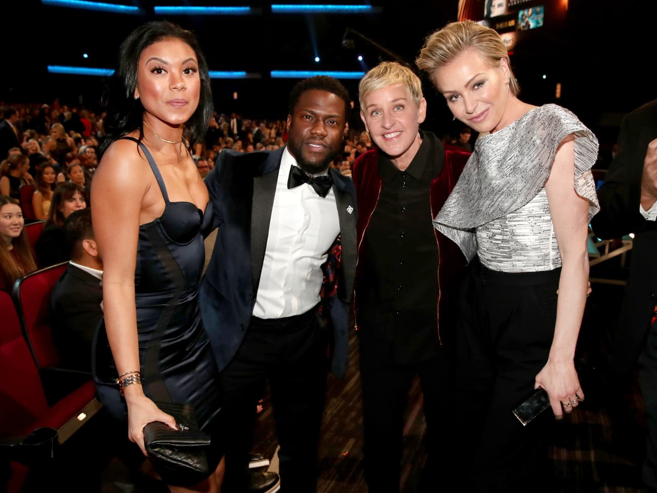 Ellen y Portia junto al comediante Kevin Hart y su esposa Eniko Parrish.