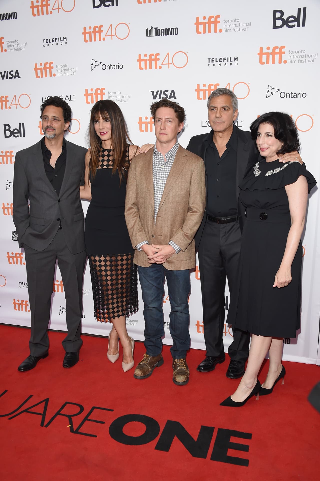 Elenco y producción de 'Our Brand is Crisis'.