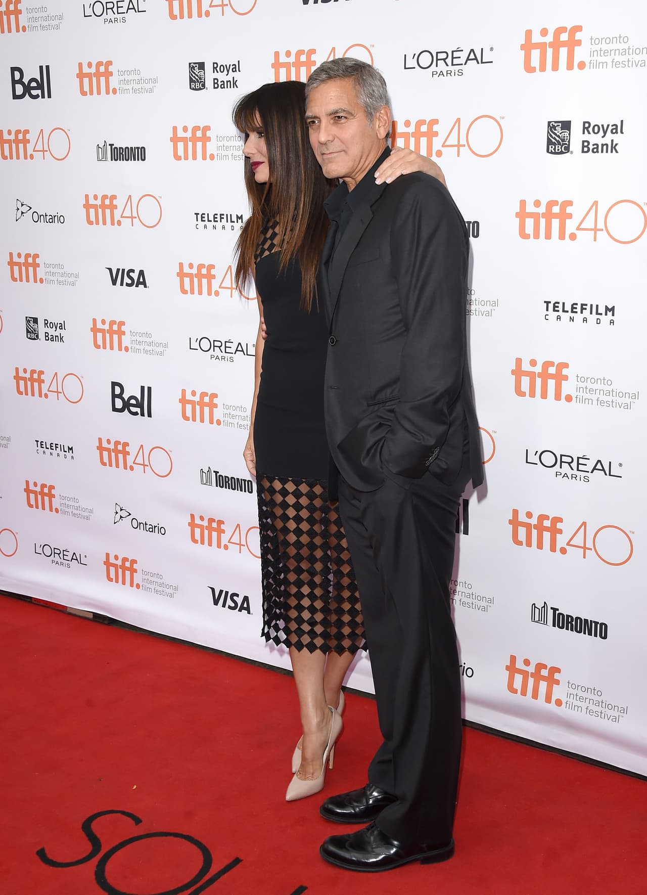 Al final, decidió solamente producirla.