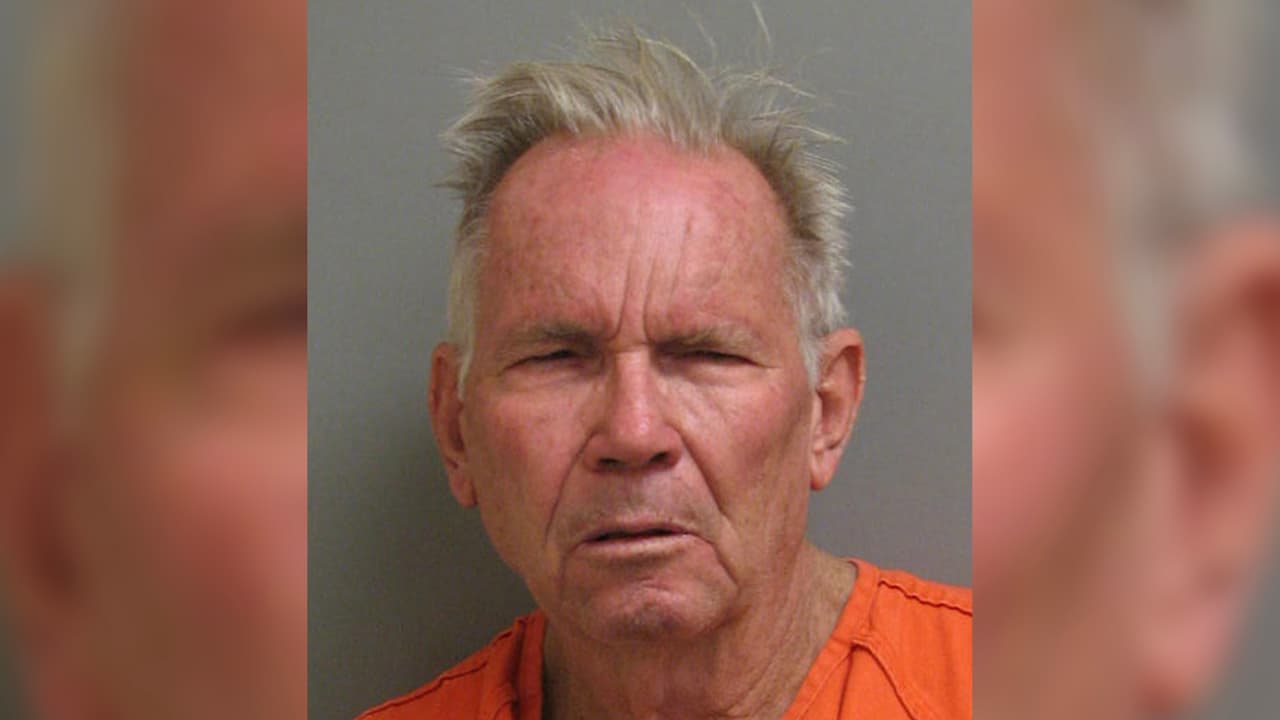 Harold Laverne Campbell de 78 años. Se le vio por última vez en La Porte, Texas. Tiene antecedentes en el condado Harris por conducir ebrio.