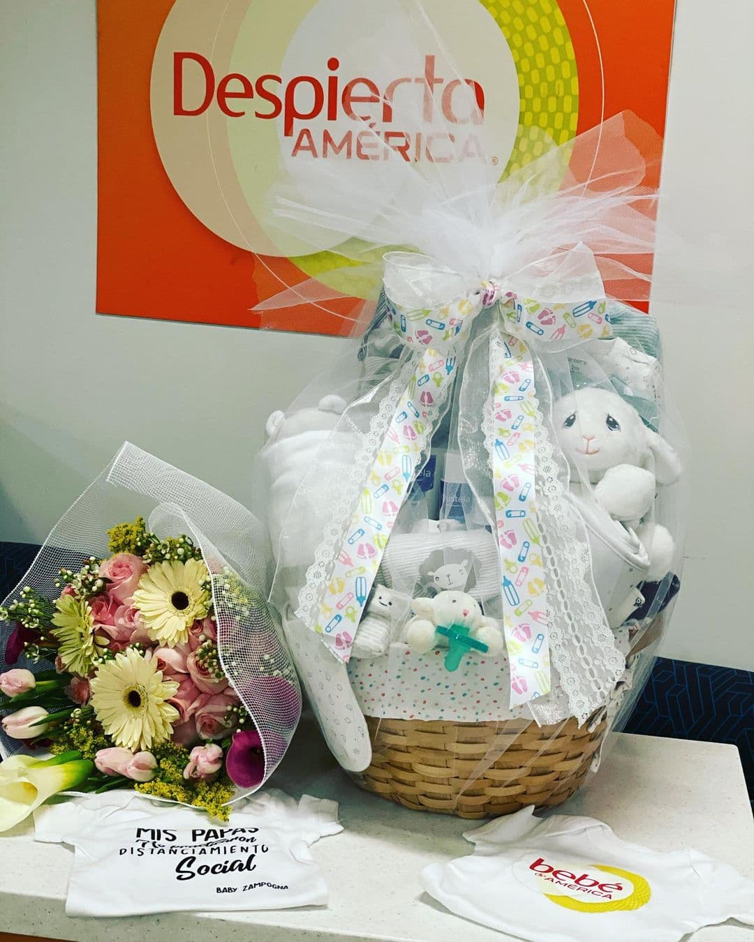 Y también llegaron algunos regalitos.