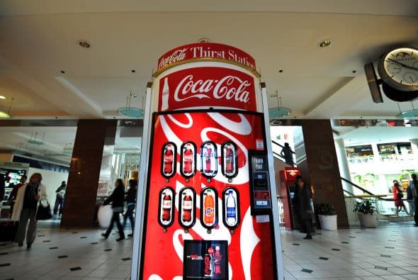 Asimismo, se orientan hacia nichos de mercado de productos no gaseosos, supuestamente más sanos, cuando sus refrescos son acusados de favorecer la obesidad, un grave problema de salud pública en Estados Unidos.