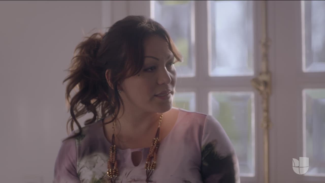 La vida de Jenni Rivera es un caos sin la ayuda de Julie y la buscó para que le enseñe a su nueva asistente como hacer su trabajo, ¿aceptará?
<br>