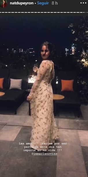 Natasha Dupeyrón anunció
<b><a href="https://www.instagram.com/p/B5mD60JAeiO/" target="_blank">su compromiso</a></b> en Instagram el pasado 2 de diciembre.