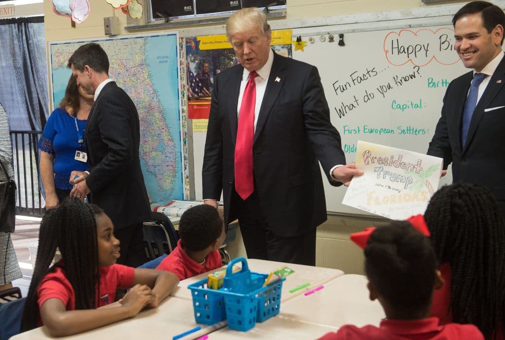 Quién gana y quién pierde con el presupuesto que Trump destinó a la educación