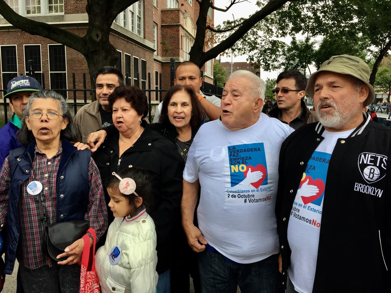 "El 'no' es lo justo para Colombia", gritaron algunos participantes.