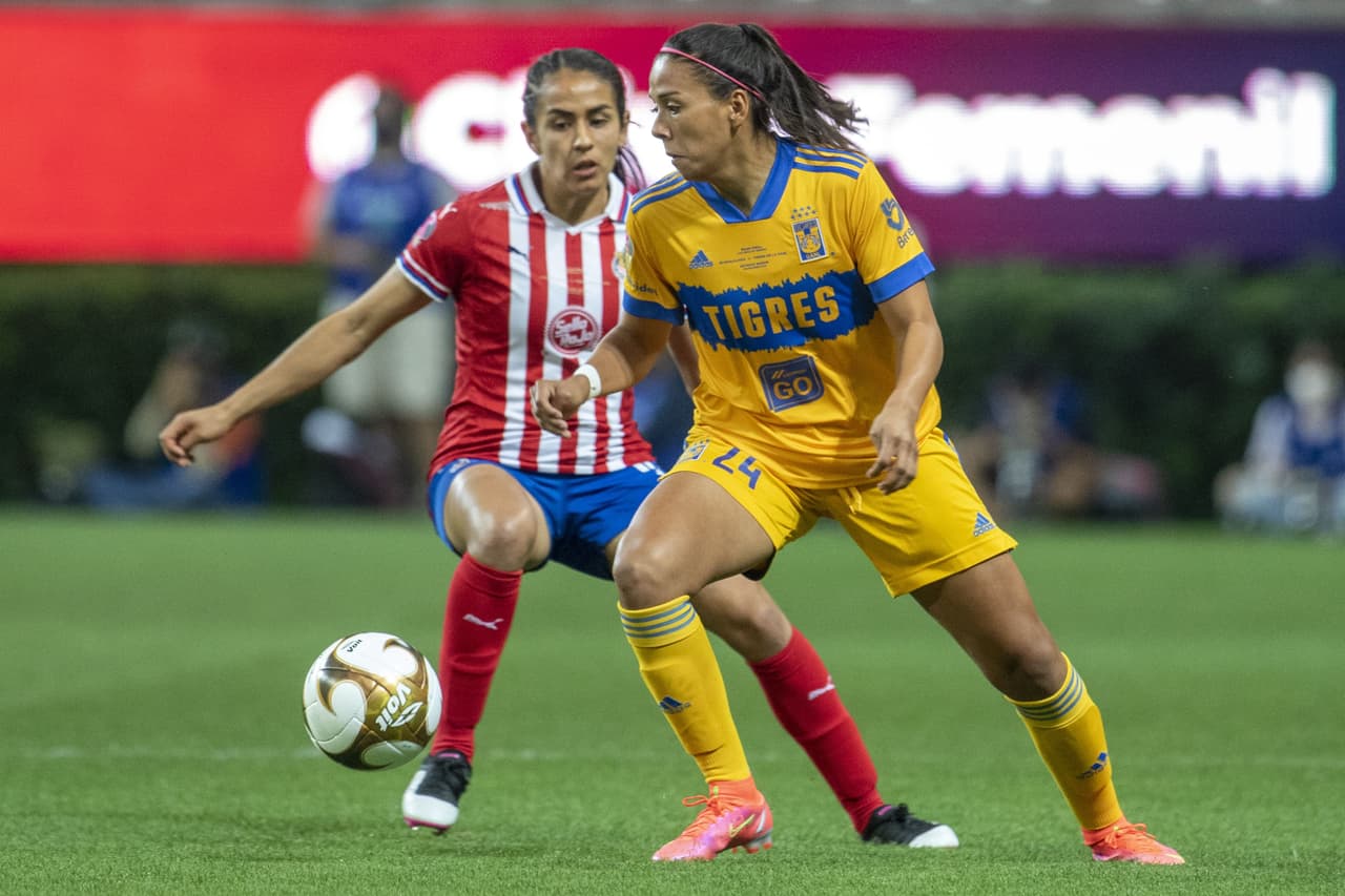 Tigres logró un frenético triunfo ante Chivas para llevarse un gol de ventaja en la Final de Ida de la Liga MX Femenil.