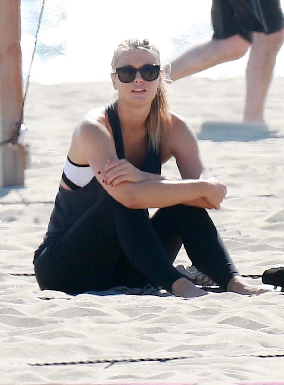 Ante el escándalo se ha refugiado en sus amigos y en el tenis.