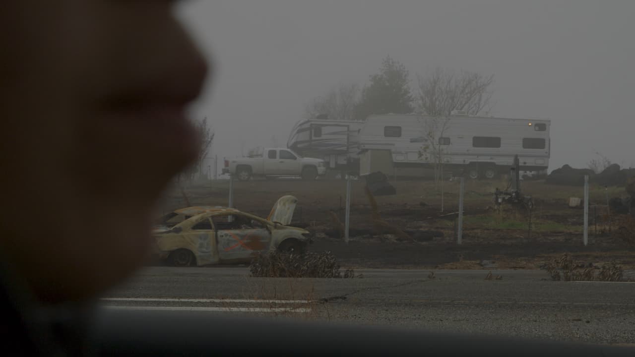 El incendio ardió por varias semanas, consumió más de 153,000 acres y redujo a cenizas 13,503 viviendas y más de 4,000 estructuras comerciales.