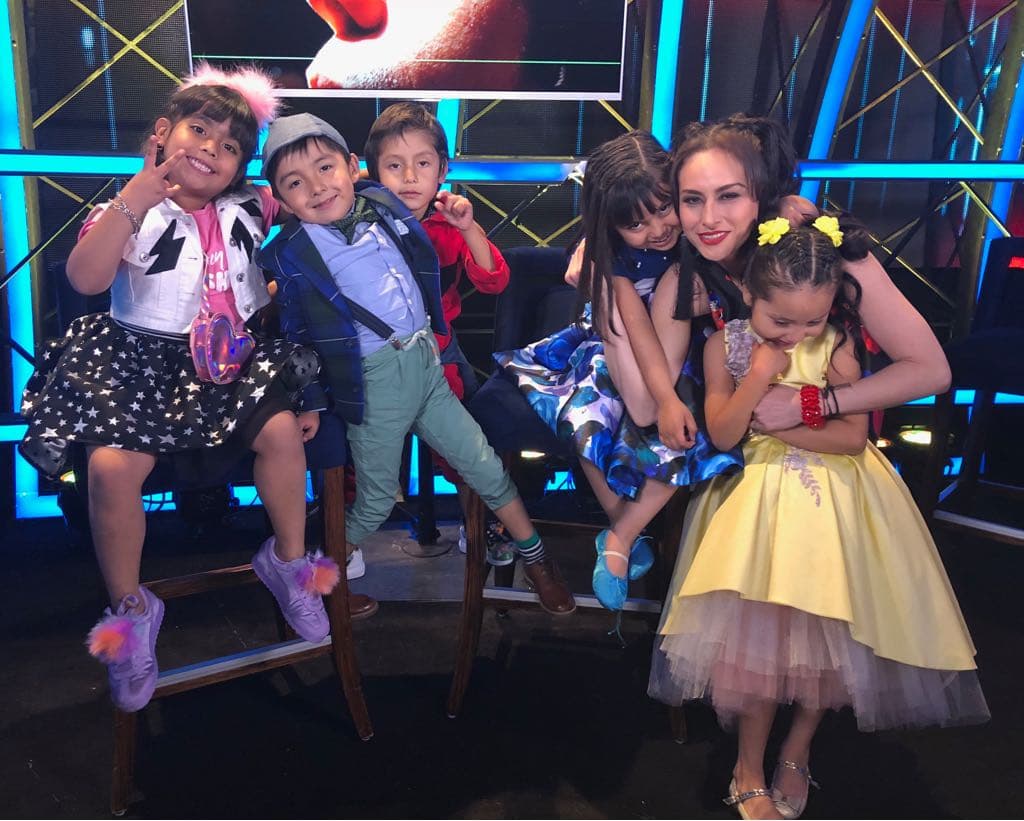 La actriz y modelo mexicana Wendy Braga compartió con los capitanes.