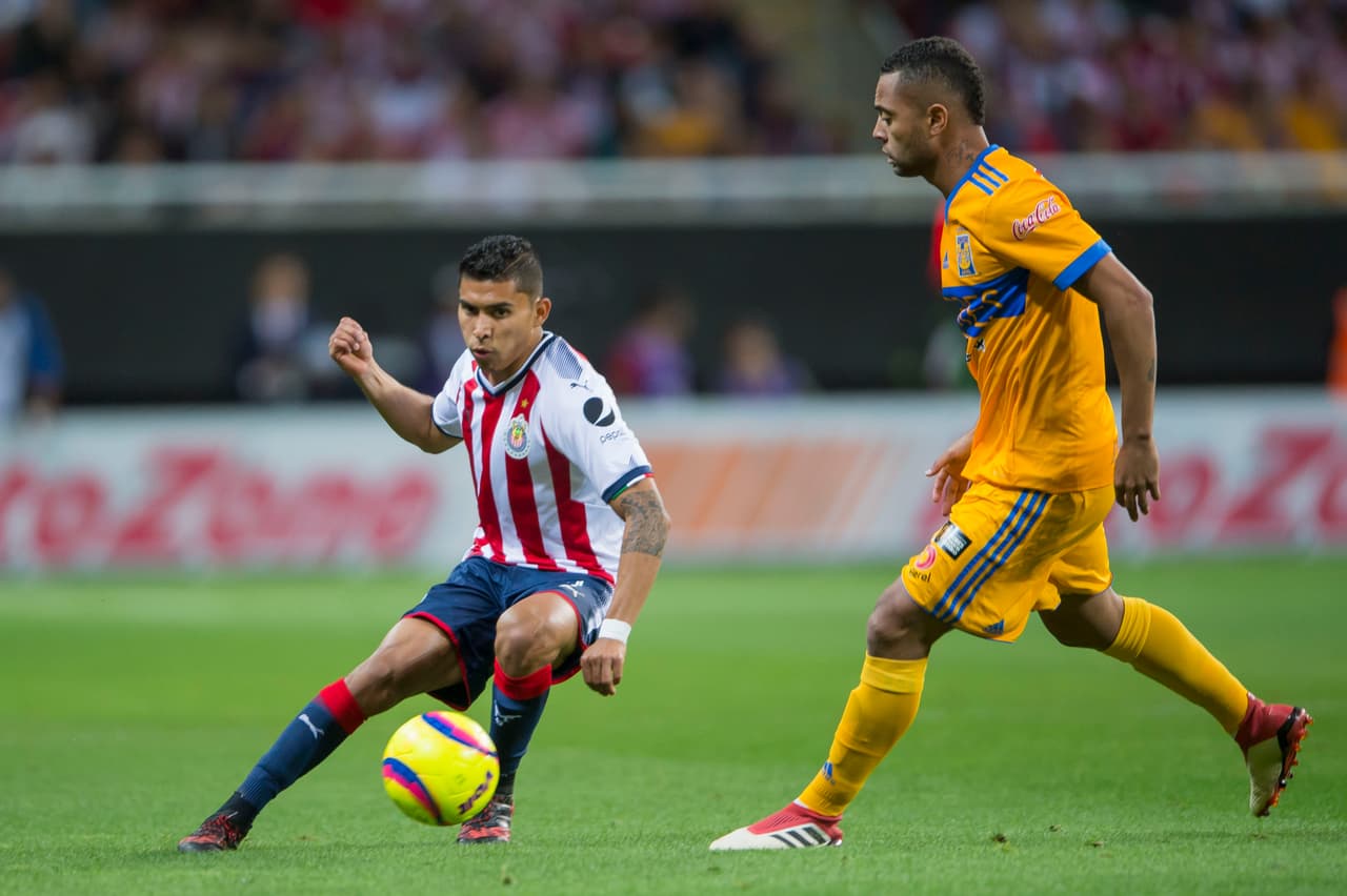 Mientras que Tigres tienen el objetivo de refrendar su título, para Chivas este torneo está prácticamente en el olvido.