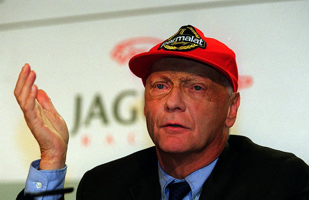 "Con profunda tristeza anunciamos que nuestro amado Niki se ha quedado dormido en paz con su familia el lunes. Sus logros únicos como atleta y empresario son y serán inolvidables. Su incansable entusiasmo por la acción, su sencillez y su valentía siguen siendo un modelo a seguir y un estándar para todos nosotros. Lejos del público, era un esposo, padre y abuelo cariñoso. Lo extrañaremos mucho"
<i>, </i>reza el comunicado de prensa que emitió su familia a los medios de comunicación.