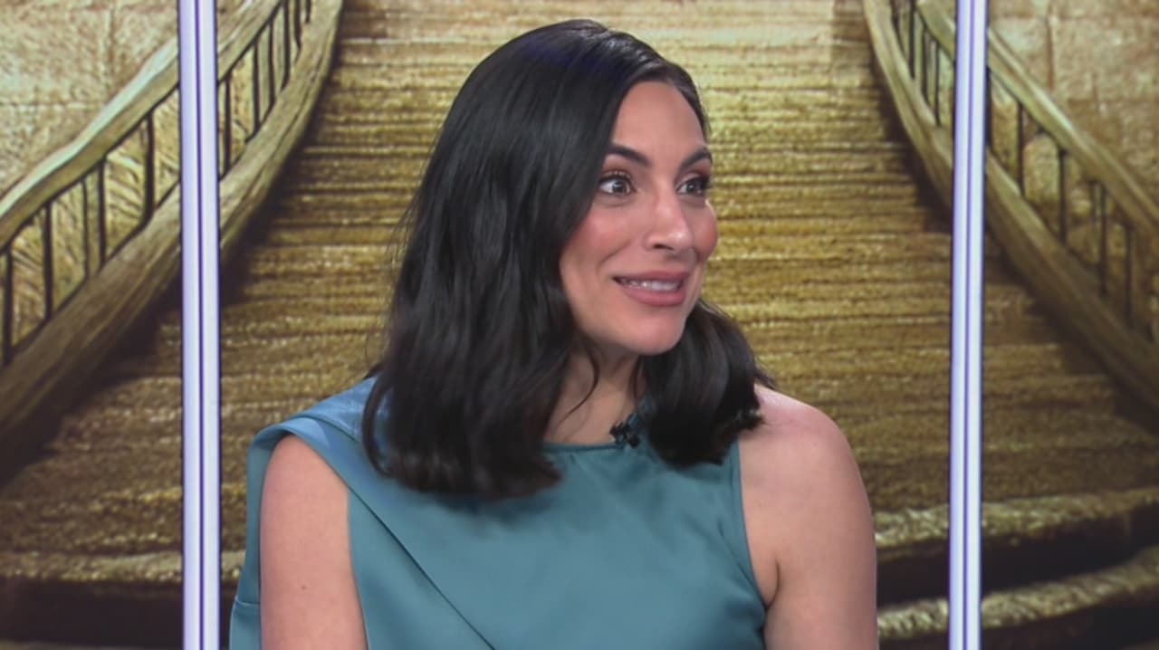 Ana Brenda Contreras relata cómo vivió la experiencia de interpretar a una mujer policía en la serie ‘Polen’