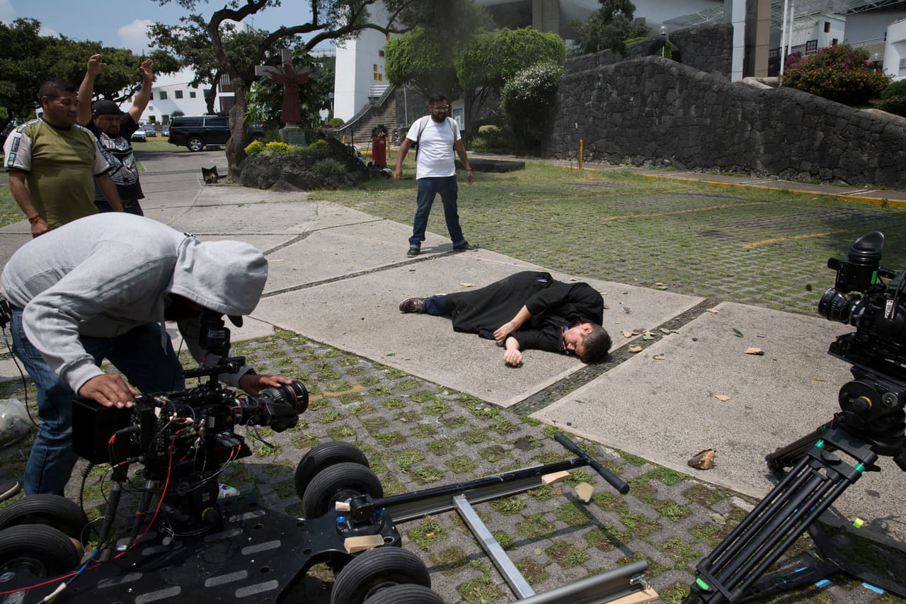 Después de la explosión se grabaron las escenas en donde vimos a Daniel inconsciente tirado en el piso.