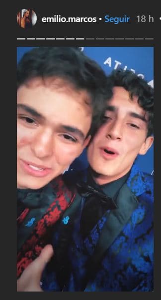 "Acabamos de pasar la red carpet y, ¡fue increíble!", comentó Emilio en una de sus historias de Instagram.
