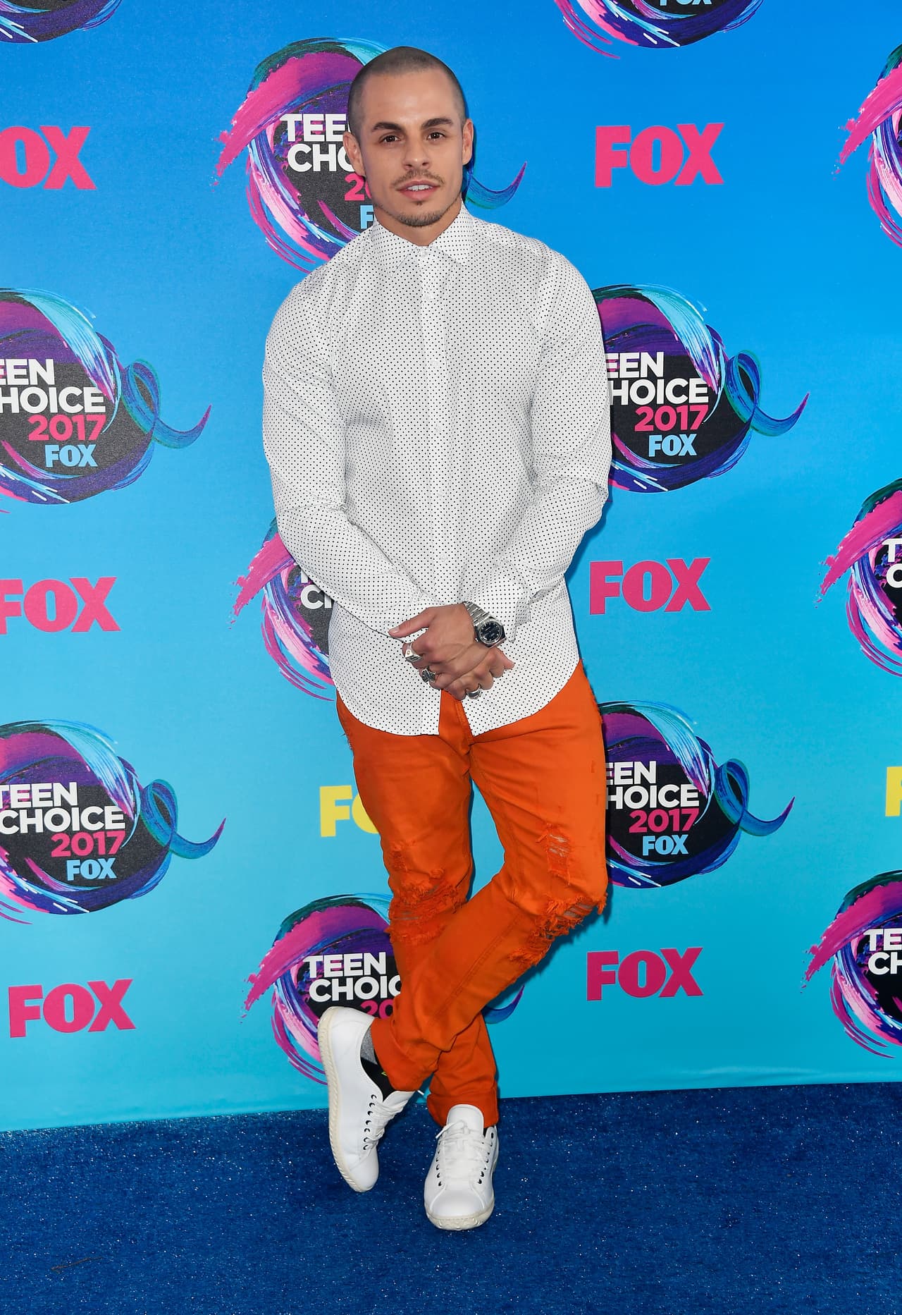 El exnovio de Jennifer López Casper Smart apareció recientemente en el nuevo video de Becky G, 'Mayores'.