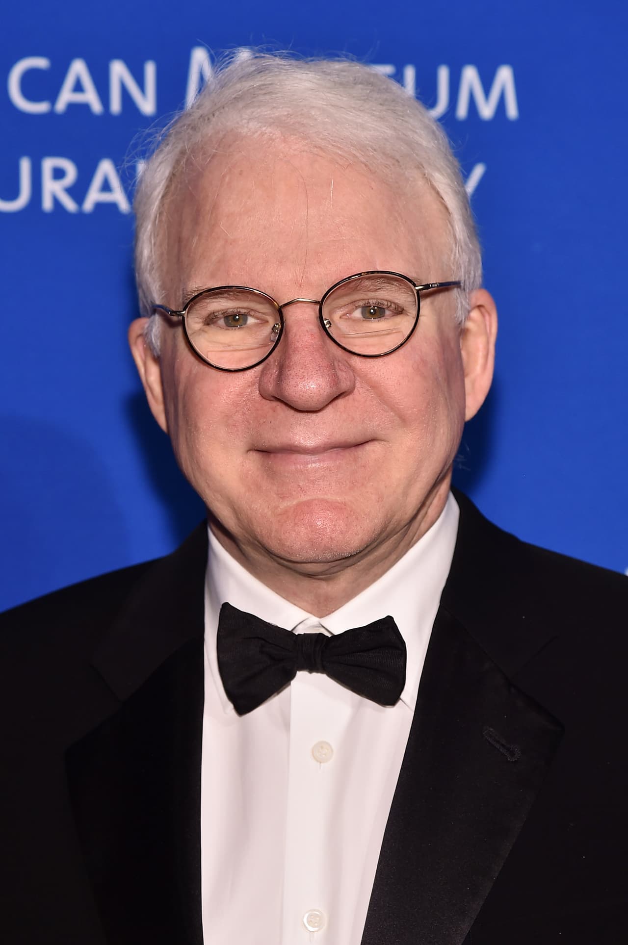 Quien sorprendió a propios y extraños al convertirse en padre fue el actor y comediante, Steve Martin.