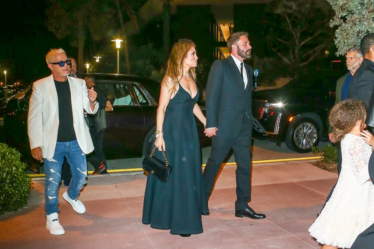 La cantante y su esposo estuvieron el pasado fin de semana en 'La Ciudad del Sol' ya que asistieron al funeral de su amigo y empresario J.R. Ridinger, quien murió a los 63 años. 
<br>