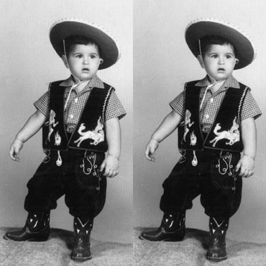 El mismo Gordo nos muestra con este disfraz de vaquerito que eligió cuando celebró Halloween a sus 3 años.