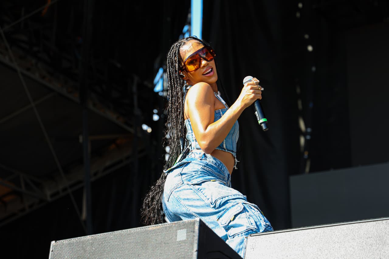 Con la llegada del festival, miles de viajeros también visitaron la capital texana.