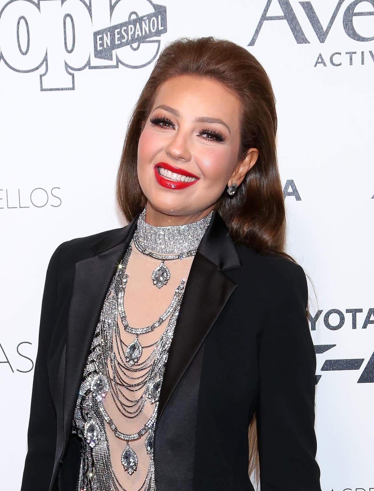 Una vez más fue 
<b><a href="http://www.univision.com/temas/thalia">Thalía</a></b> quien rechazó el proyecto, pues ponía como condición que la telenovela se grabara en Estados Unidos, petición imposible de cumplir para el productor 
<b>Salvador Mejía</b>.