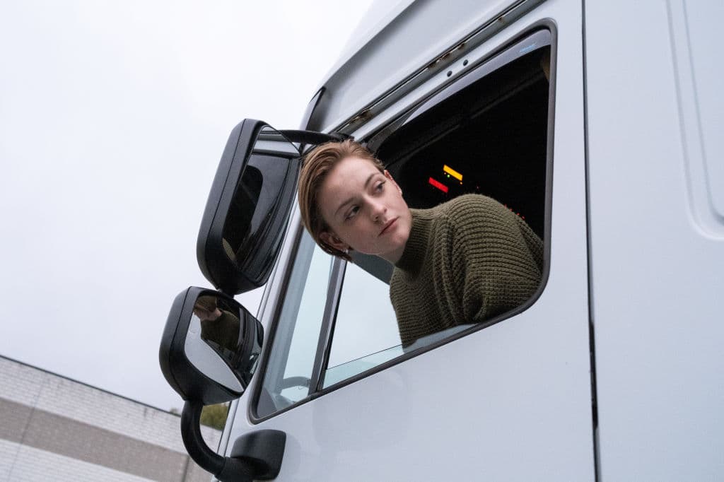 Sueldos de 200,000 dólares a camioneros en Nueva York, más atractivos bonos de 30,000. Se buscan también mujeres.
<br>