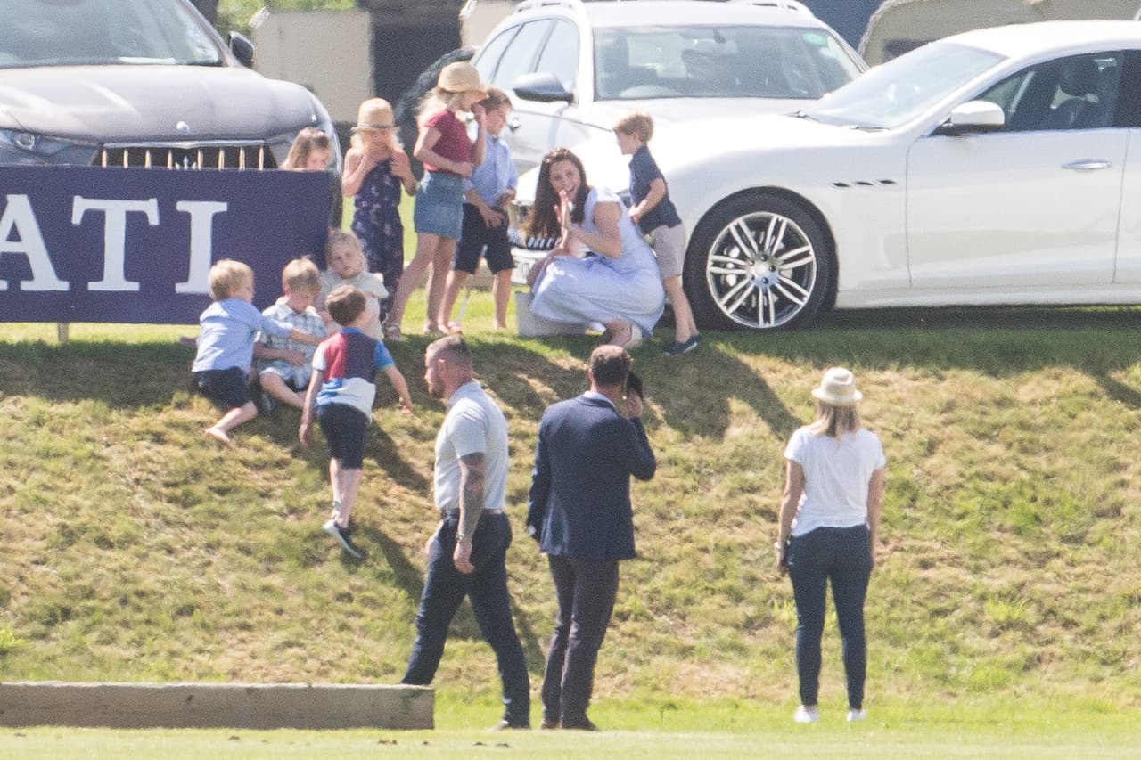 Mucho menos cuando llegaron los hijos de Peter Phillips, primo hermano del príncipe William.